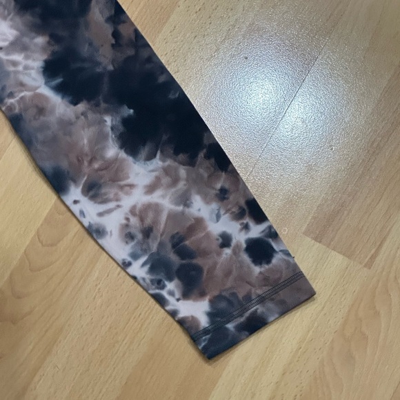 Brand New Lululemon Align HR Pant 25” - Picture 4 of 10